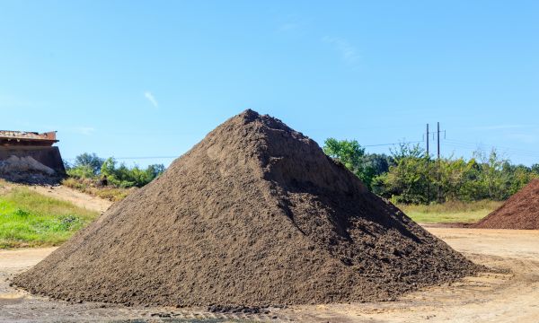 Black Dirt Delivery in Cave Creek