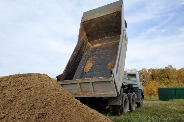 Topsoil Delivery in Cave Creek