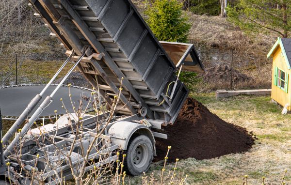Yard Soil Delivery in Cave Creek